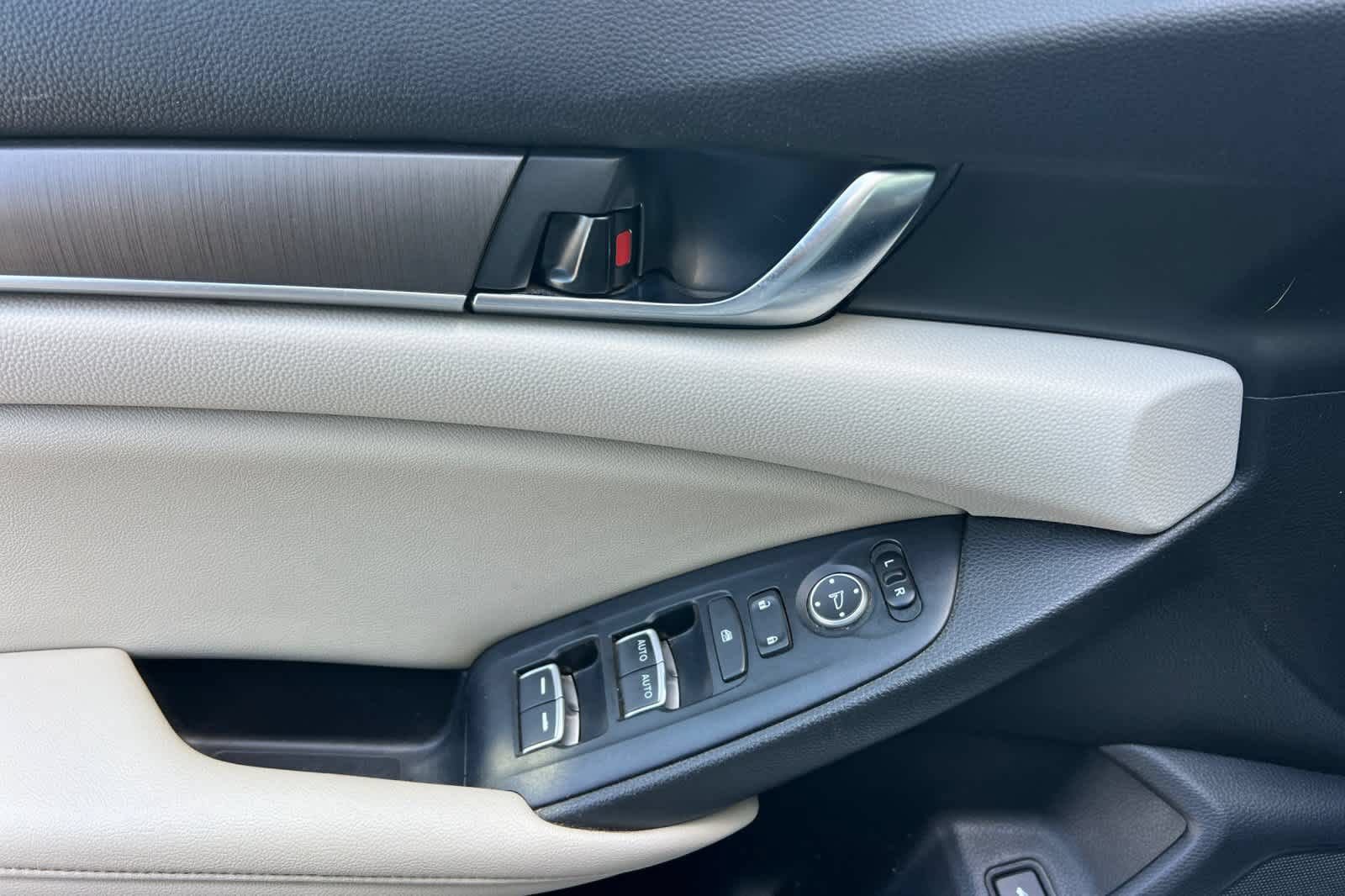 Used 2020 Honda Accord LX image 13