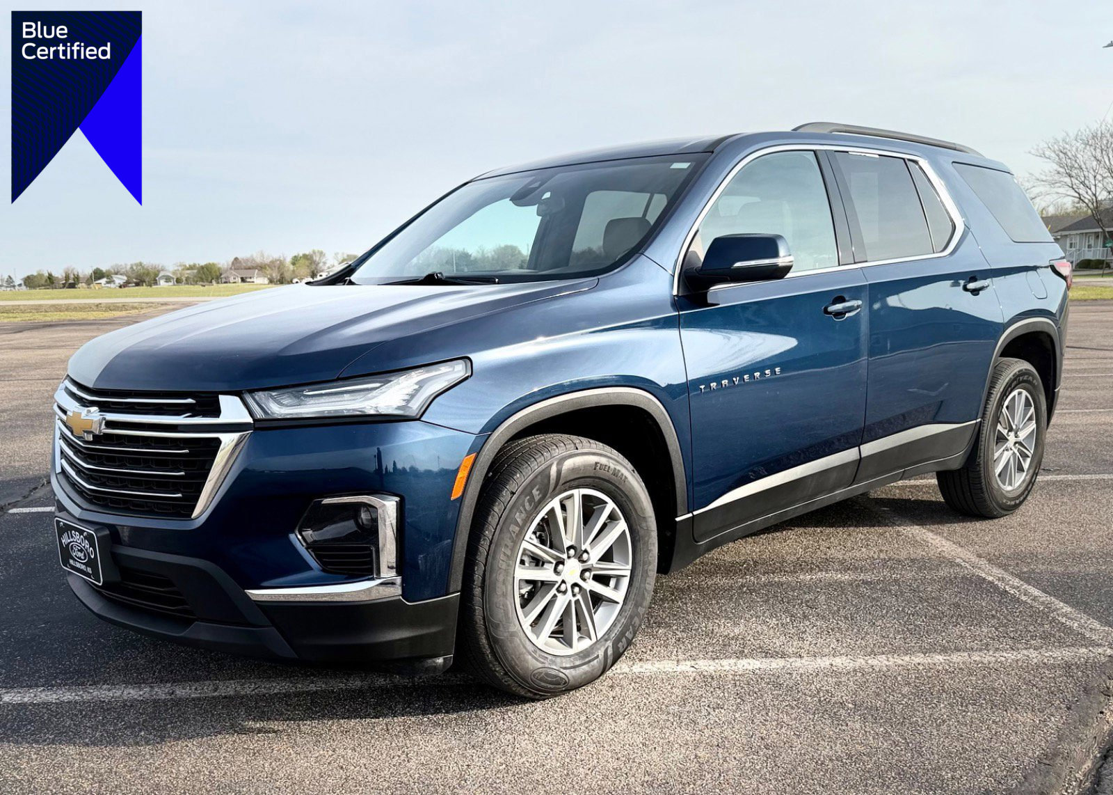 Used 2023 Chevrolet Traverse LT