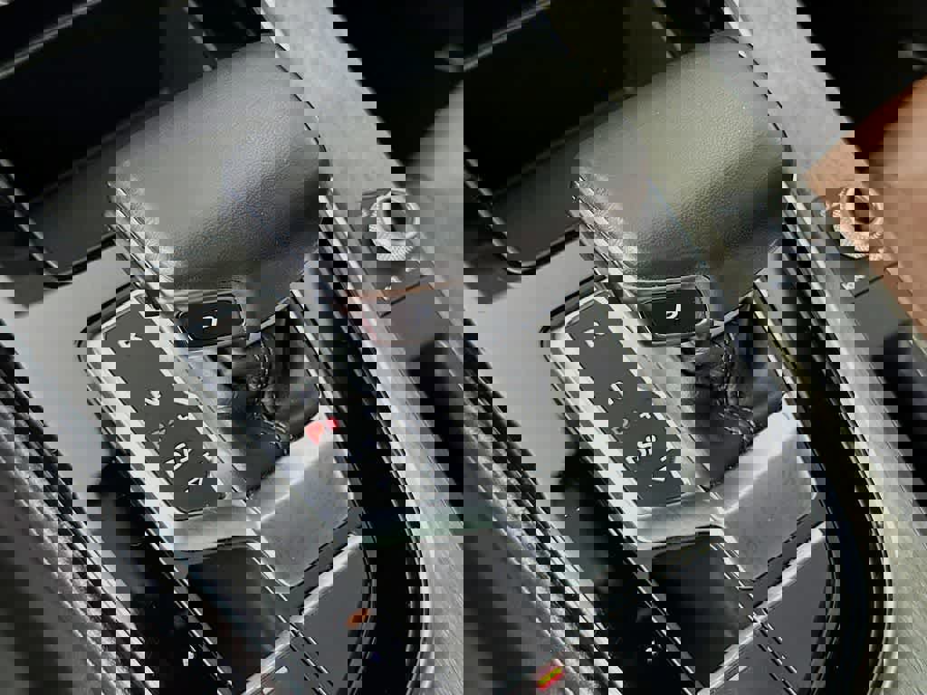 Used 2021 Audi A4 2.0T Premium w/ Convenience Package image 22