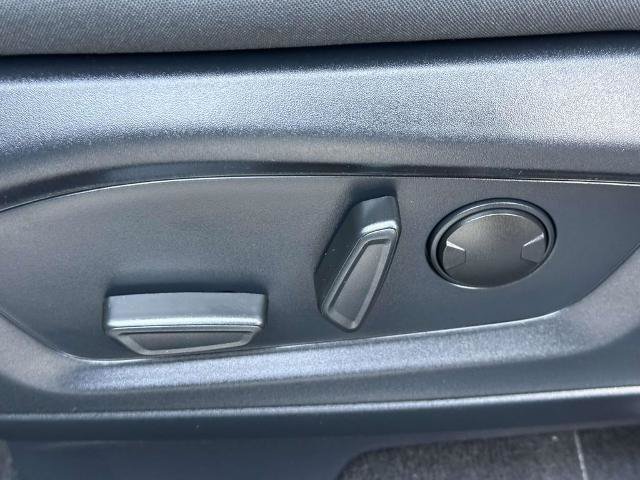 Certified 2025 Ford Explorer Active AWD/4WD image 18