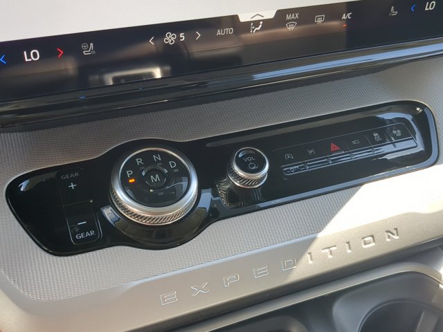 Certified 2026 Ford Expedition Max Active RWD image 25