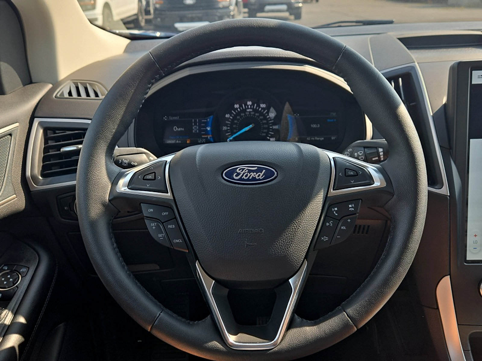 Certified 2024 Ford Edge SEL w/ Convenience Package AWD/4WD image 12