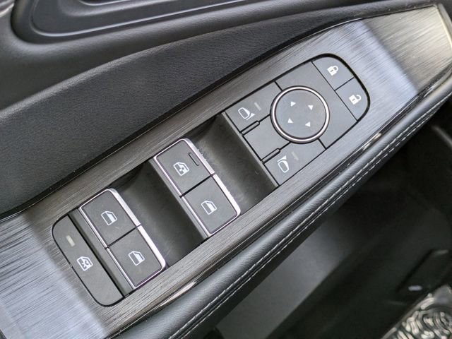 Used 2025 Nissan Rogue SL w/ SL Premium Package image 25