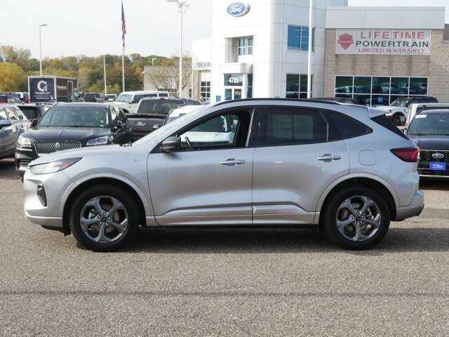 Certified 2024 Ford Escape ST-Line w/ Tech Pack #1 AWD/4WD image 6