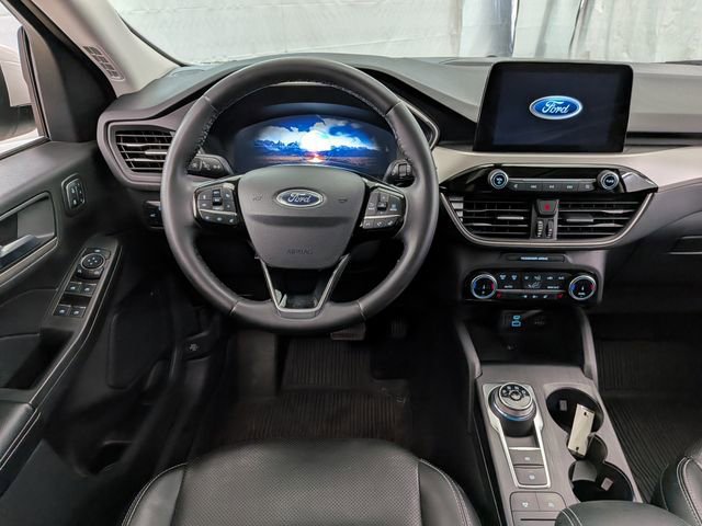 Certified 2022 Ford Escape SEL w/ Technology Package AWD/4WD image 25