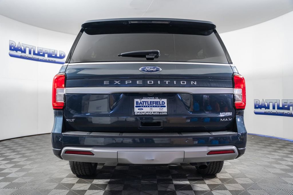 Certified 2023 Ford Expedition Max XLT image 5