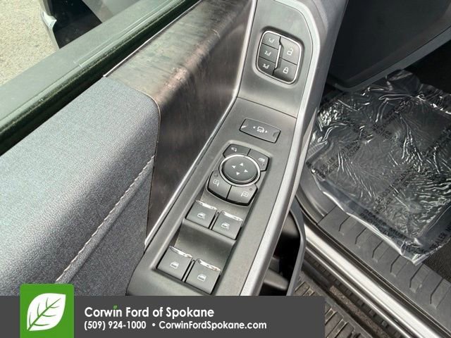 Certified 2025 Ford F350 Lariat w/ Camper Package AWD/4WD image 22