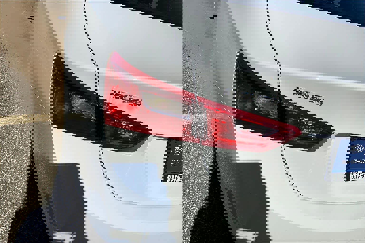 Used 2023 Chevrolet Malibu LT image 28