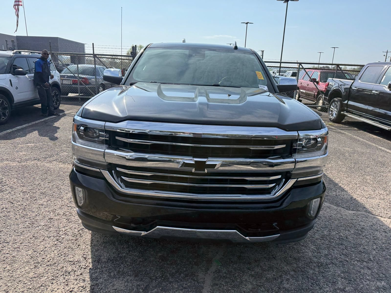 Used 2017 Chevrolet Silverado 1500 High Country AWD/4WD image 2