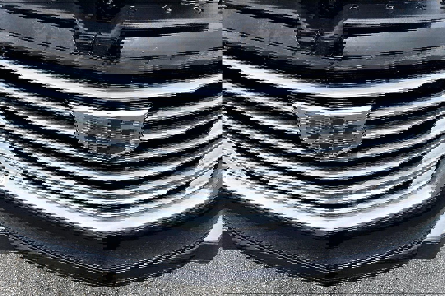 Used 2023 Cadillac Escalade Premium Luxury image 35