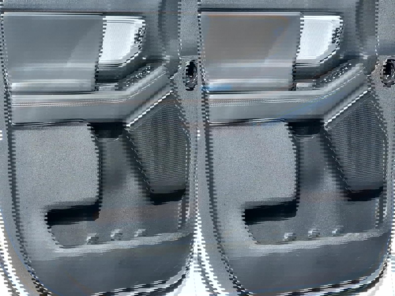 Certified 2025 Ford Expedition Active image 22