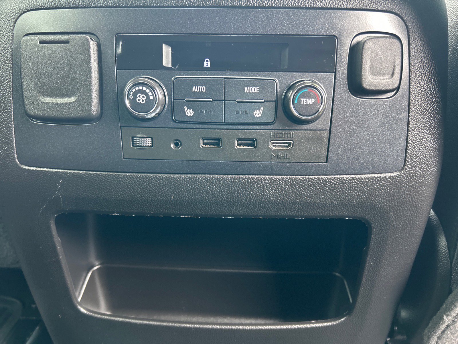 Used 2018 Chevrolet Tahoe LT AWD/4WD image 25