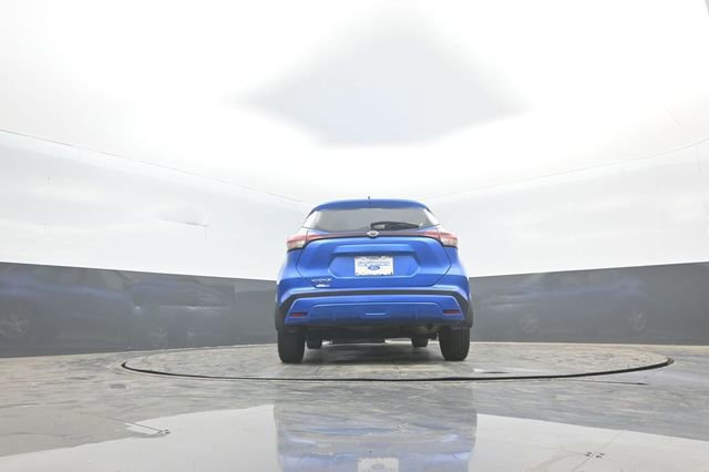 Used 2023 Nissan Kicks S FWD image 37