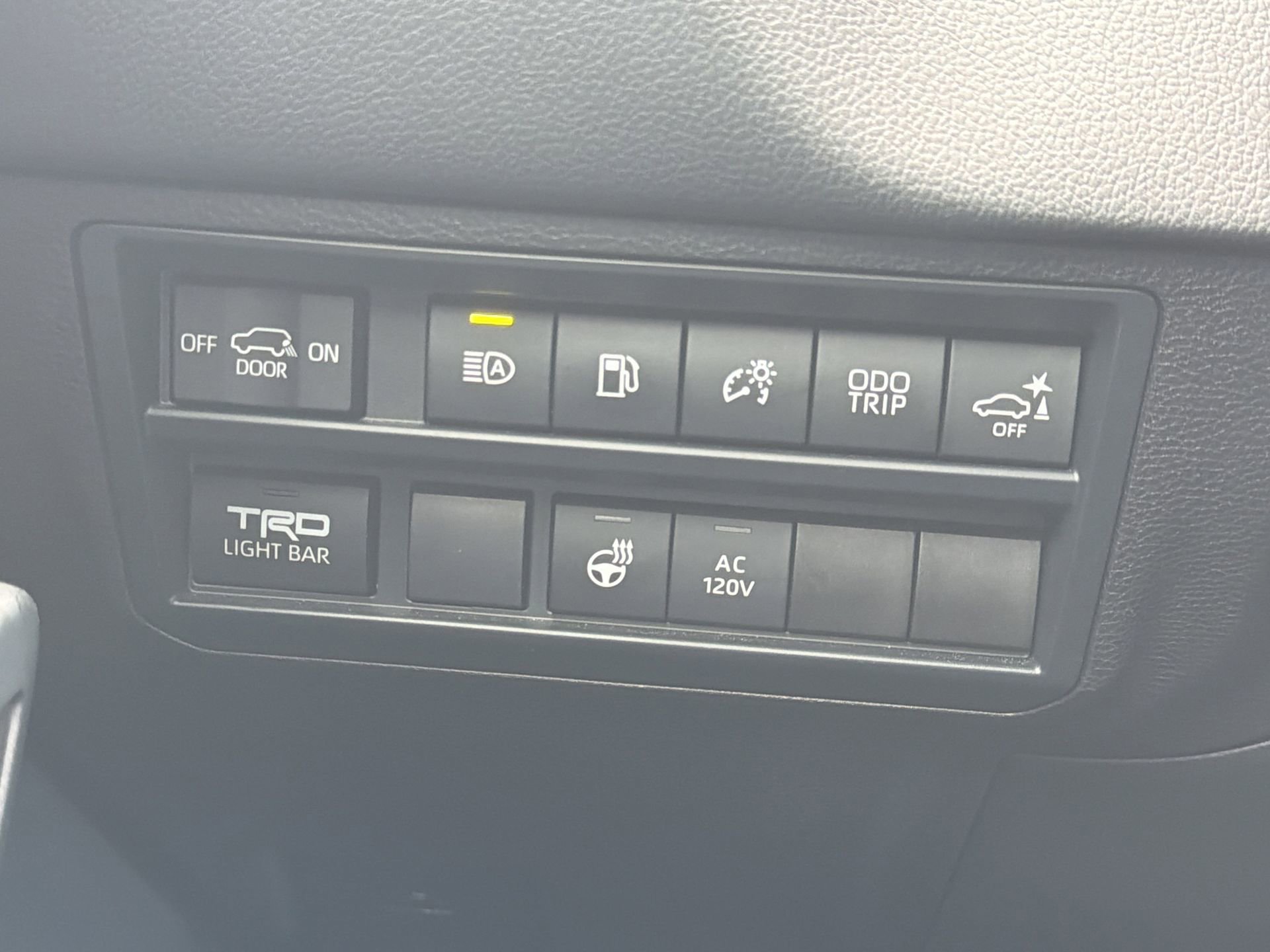 Used 2025 Toyota Sequoia TRD Pro AWD/4WD image 17