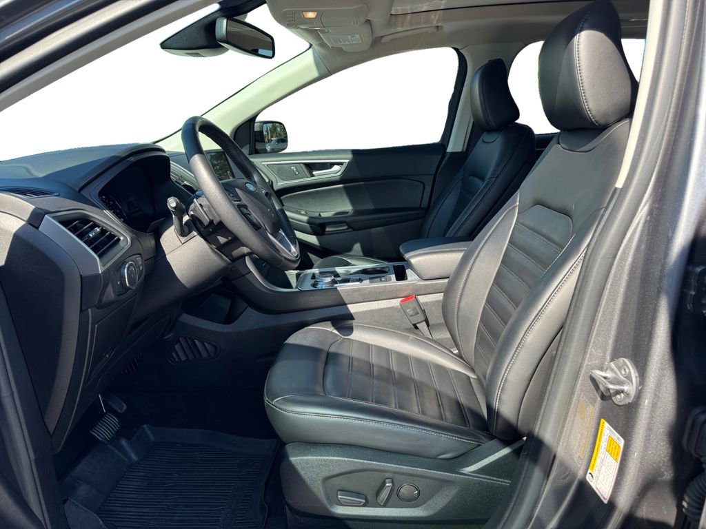Certified 2022 Ford Edge SEL w/ Convenience Package image 9