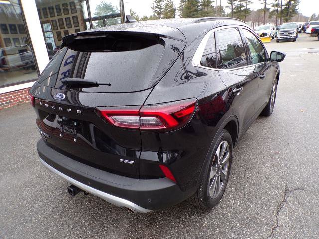Certified 2025 Ford Escape Platinum w/ Class II Trailer Tow Package AWD/4WD image 8