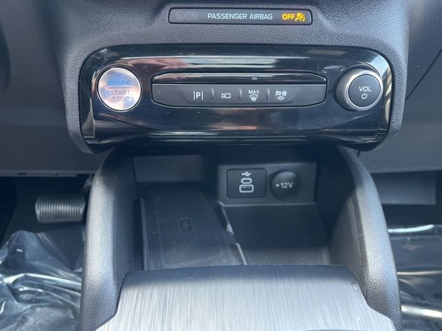 Certified 2025 Ford Escape ST-Line Elite w/ Premium Technology Package AWD/4WD image 34