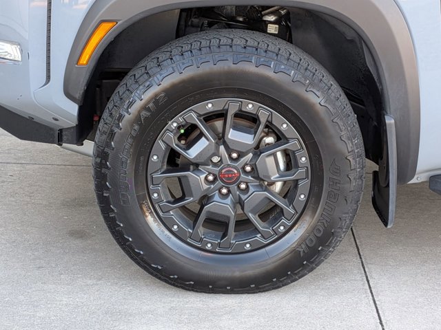 Used 2023 Nissan Frontier PRO-4X w/ Pro-4X Premium Package image 11