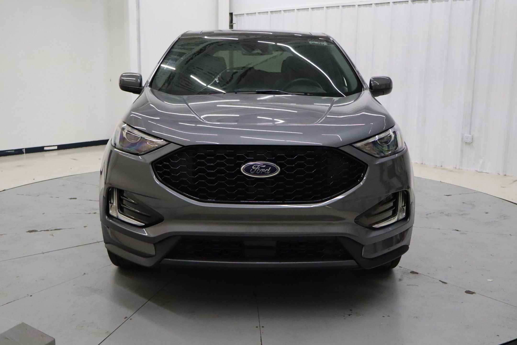Certified 2024 Ford Edge ST-Line image 8