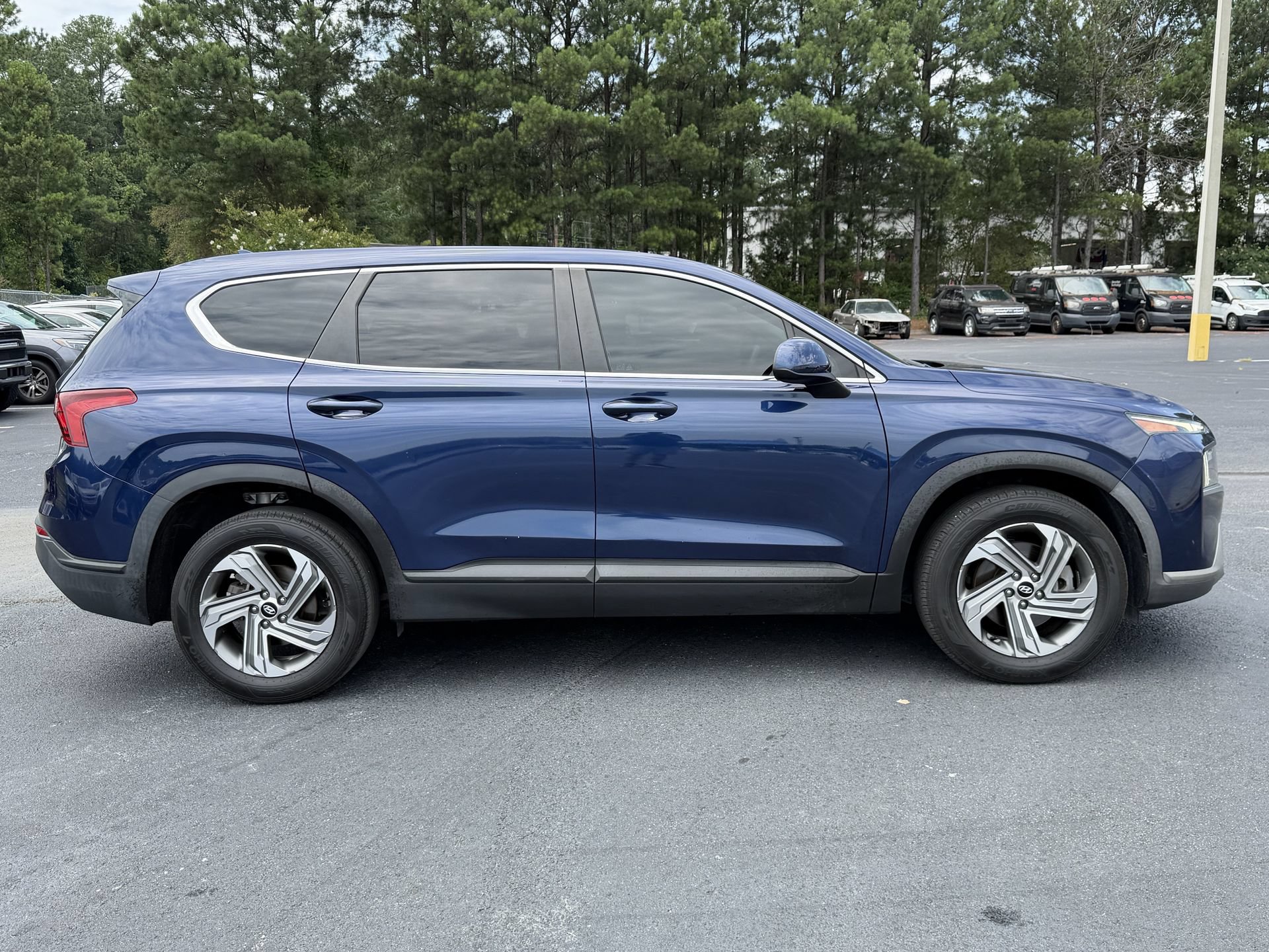 Used 2021 Hyundai Santa Fe SE FWD image 16