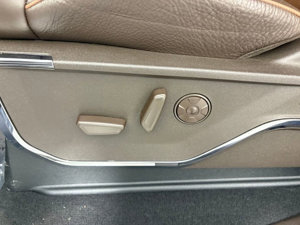 Certified 2025 Ford F450 King Ranch w/ Chrome Package image 15