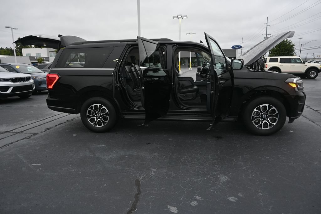 Certified 2024 Ford Expedition Max XLT RWD image 7