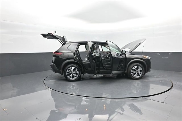 Used 2023 Nissan Rogue SV image 33