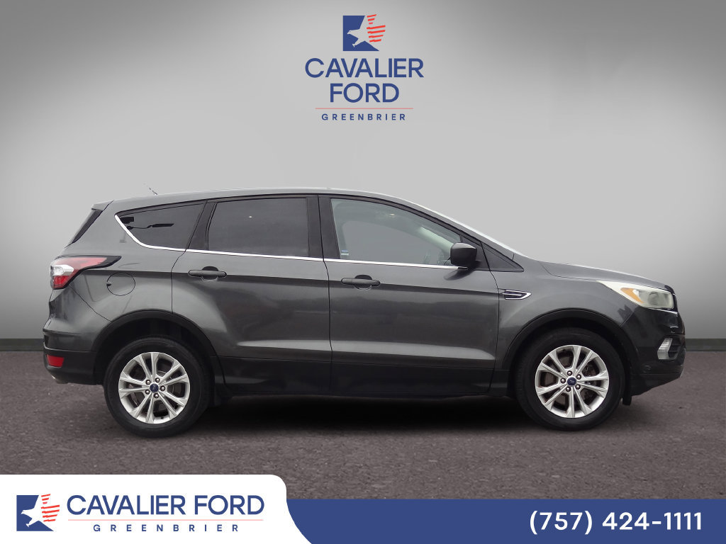 Certified 2017 Ford Escape SE FWD image 2