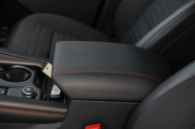 Certified 2025 Ford Explorer ST-Line w/ Premium Package image 24