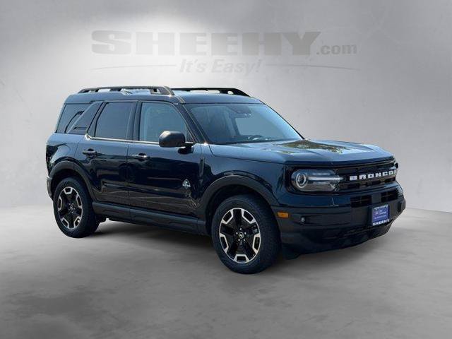 Certified 2022 Ford Bronco Sport Outer Banks w/ Tech Package AWD/4WD image 2