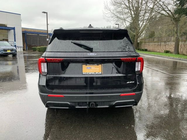 Certified 2025 Ford Explorer ST-Line image 4