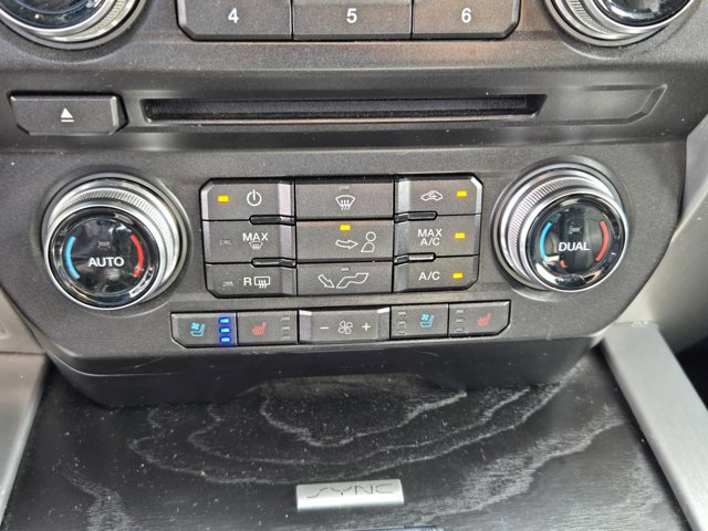 Certified 2018 Ford F150 Platinum w/ Equipment Group 701A Luxury image 15