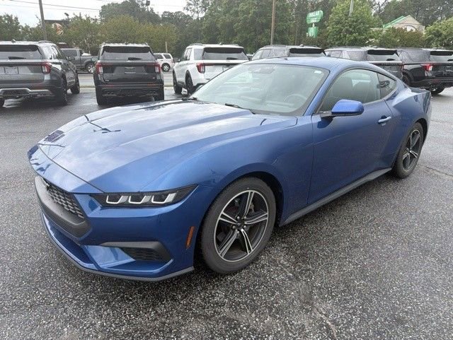 Certified 2024 Ford Mustang Coupe RWD image 3