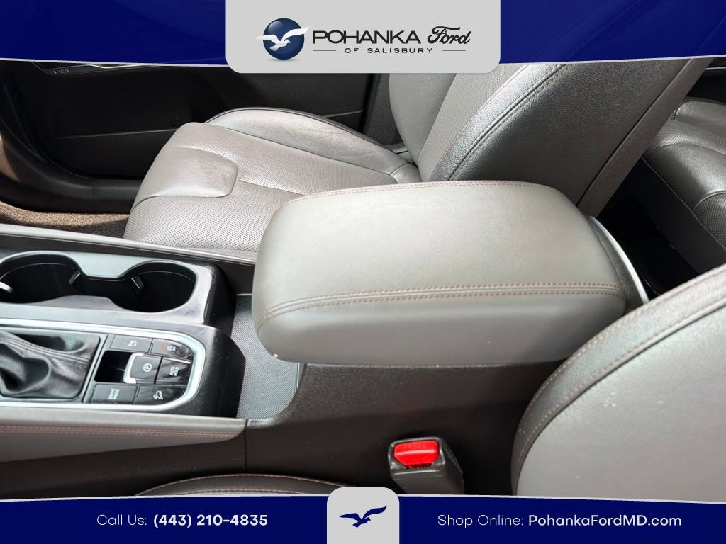 Used 2019 Hyundai Santa Fe Limited AWD/4WD image 13