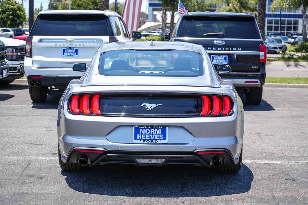 Certified 2022 Ford Mustang Premium RWD image 8