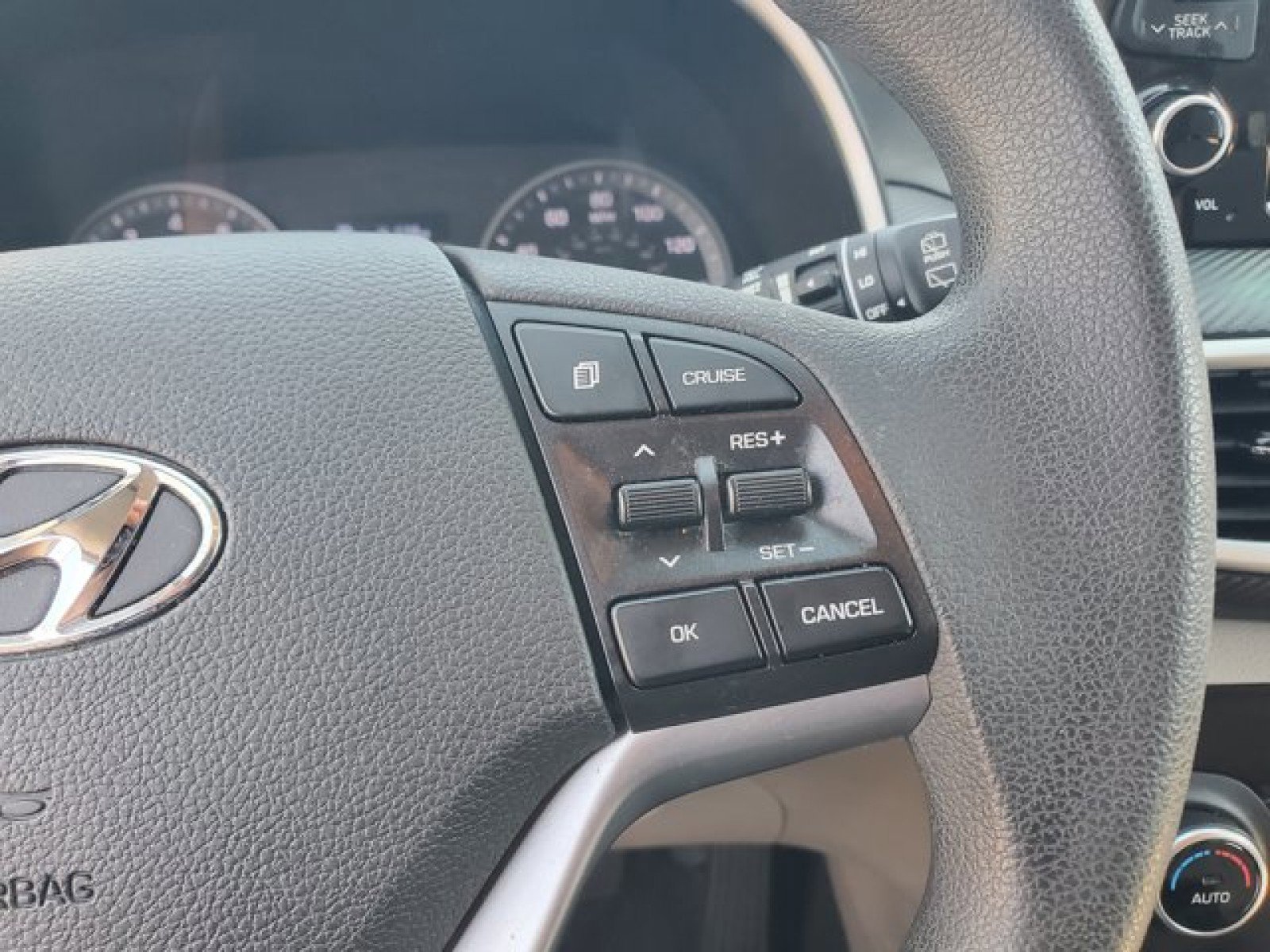 Used 2020 Hyundai Tucson SEL image 16