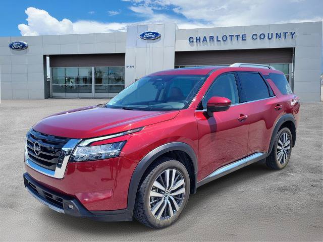 Used 2022 Nissan Pathfinder Platinum w/ Cargo Package AWD/4WD image 2