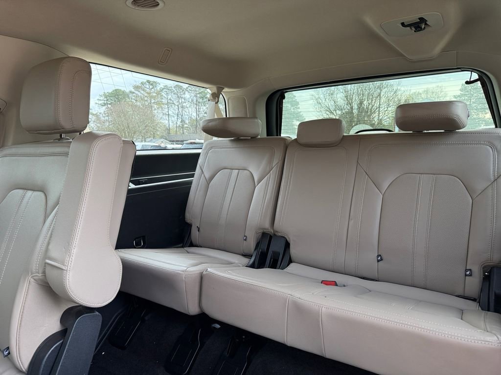 Certified 2022 Ford Expedition Max Limited image 15