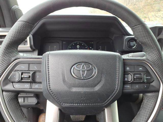 Used 2024 Toyota Tacoma SR5 AWD/4WD image 25