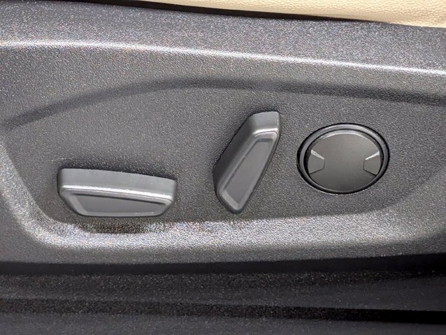 Certified 2024 Ford Edge SEL AWD/4WD image 12