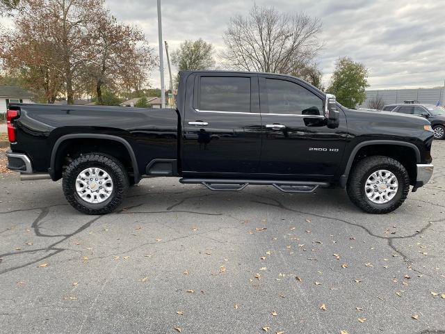 Used 2025 Chevrolet Silverado 2500 LTZ w/ LTZ Premium Package image 8