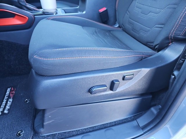 Used 2025 Nissan Frontier PRO-4X image 17