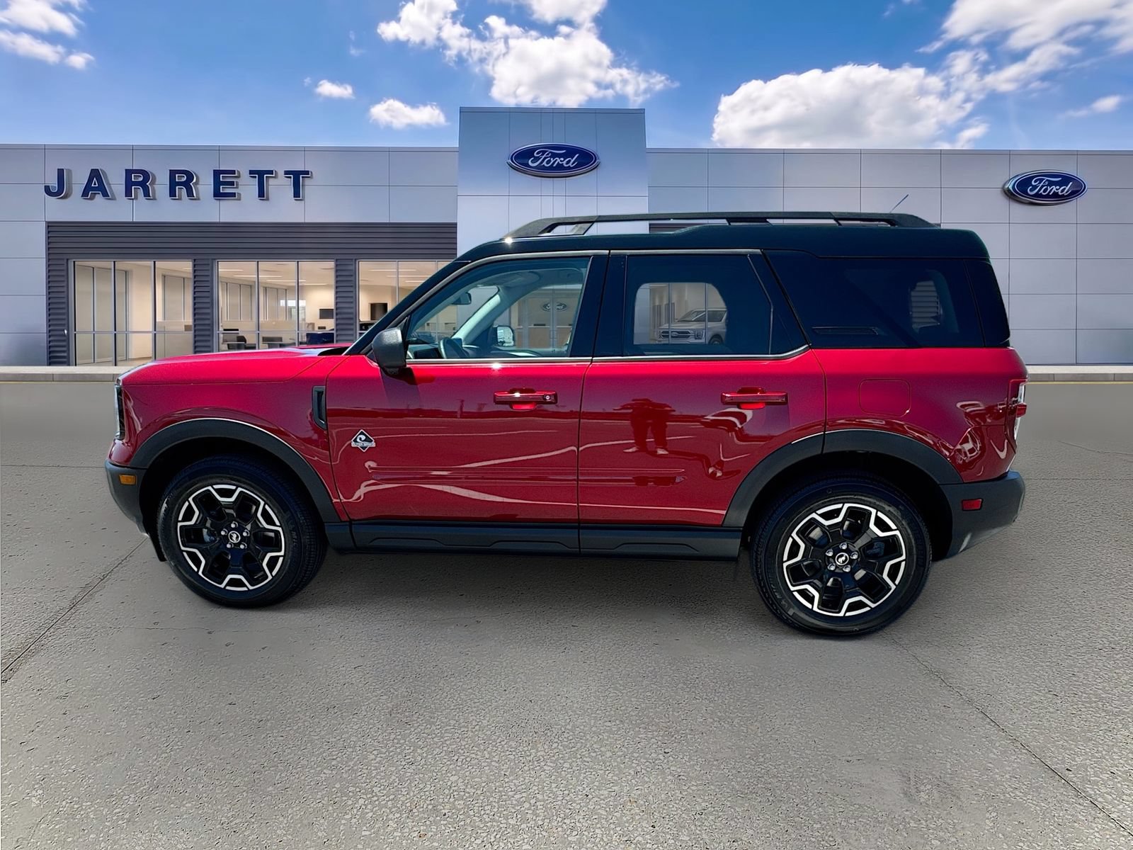 Certified 2025 Ford Bronco Sport Outer Banks w/ Outer Banks Tech Package+ AWD/4WD image 4