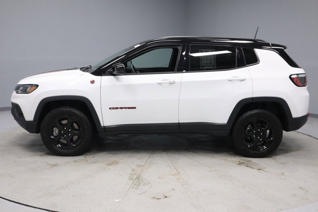 Used 2023 Jeep Compass Trailhawk w/ Trailhawk Convenience Group image 8