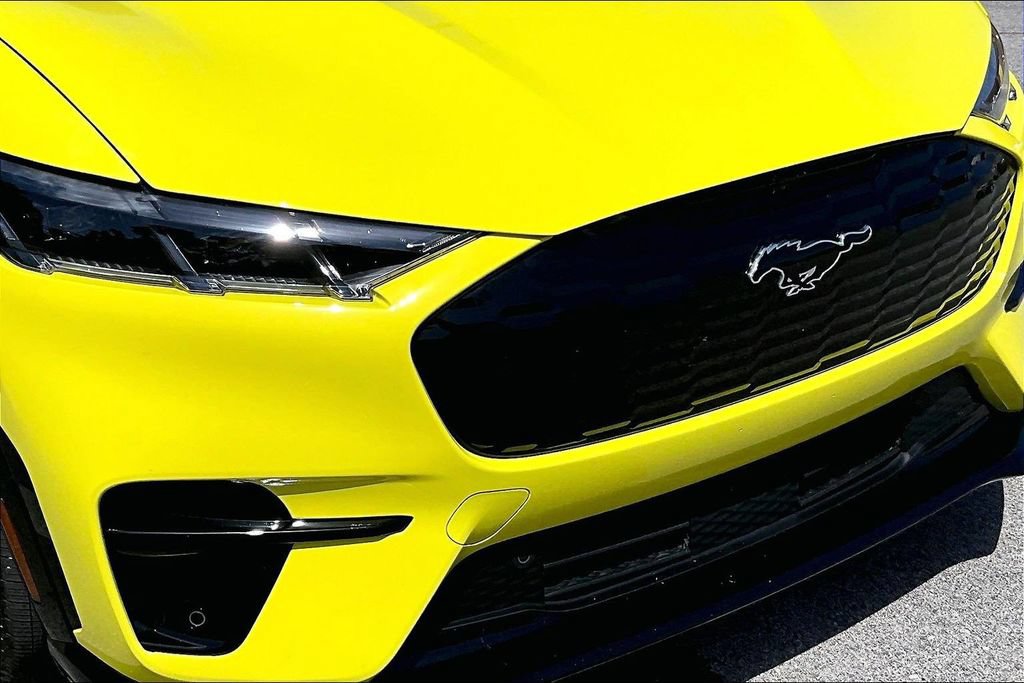 Certified 2025 Ford Mustang Mach-E Premium w/ Sport Appearance Package AWD/4WD image 30