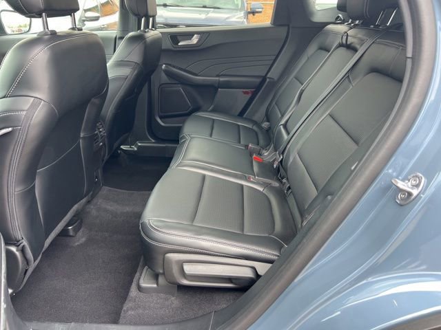 Certified 2023 Ford Escape Platinum AWD/4WD image 19