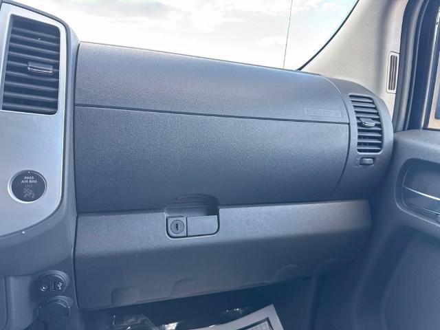 Used 2019 Nissan Frontier 4x4 Crew Cab image 18