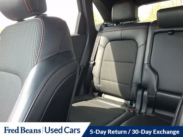 Certified 2025 Ford Escape ST-Line Select image 17