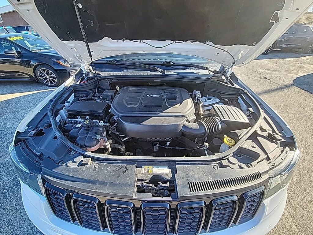 Used 2019 Jeep Grand Cherokee Laredo image 19