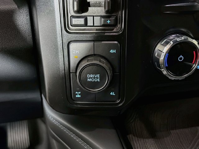 Certified 2025 Ford F250 Platinum AWD/4WD image 20